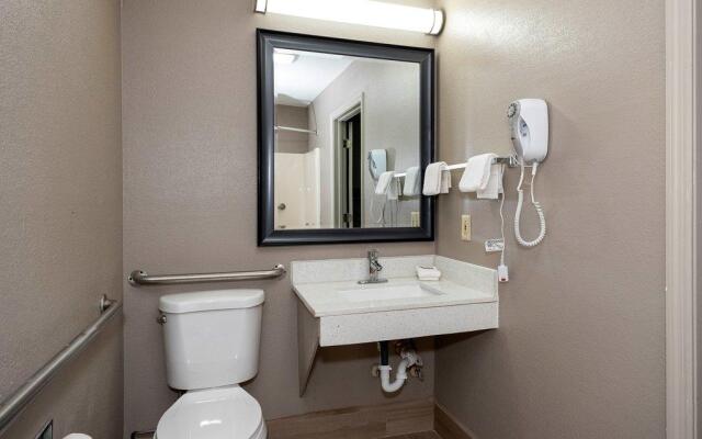 Red Roof Inn Bay Minette