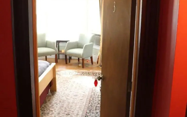 Reynolds House Inn & Motel