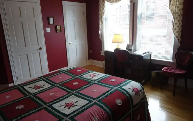 Mahogany Manor Bed & Breakfast