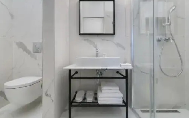 Bumblebee Luxury Apartments