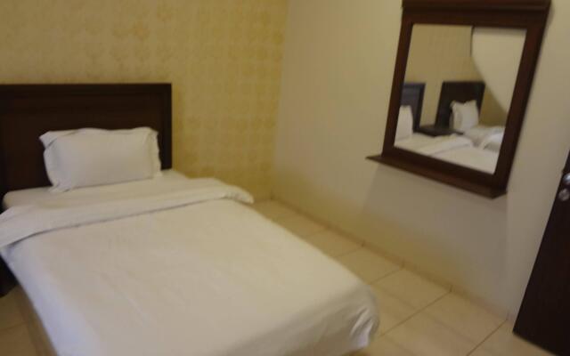 Al Berwaz Hotel Suites