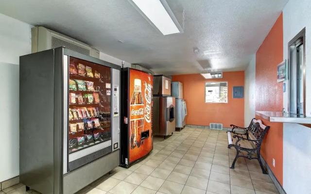 Motel 6 Pocatello