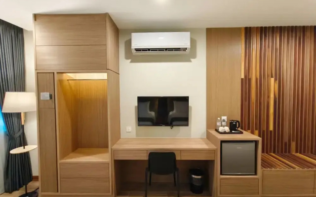 Zoom Hotel