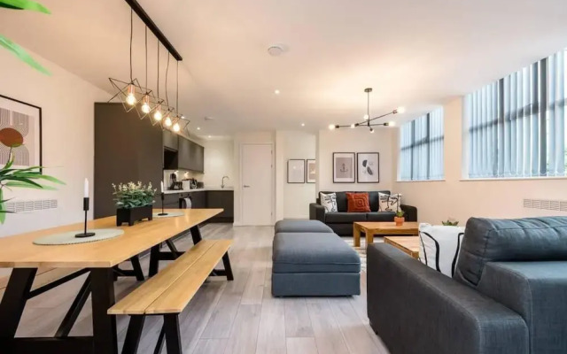 Host Apartments The Rodney Courtyard