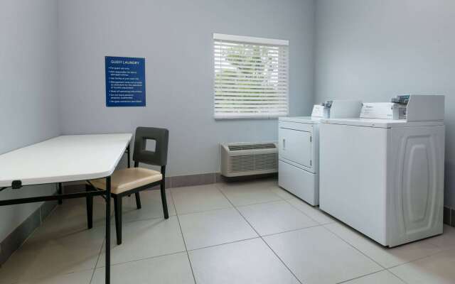 Days Inn by Wyndham Zachary LA