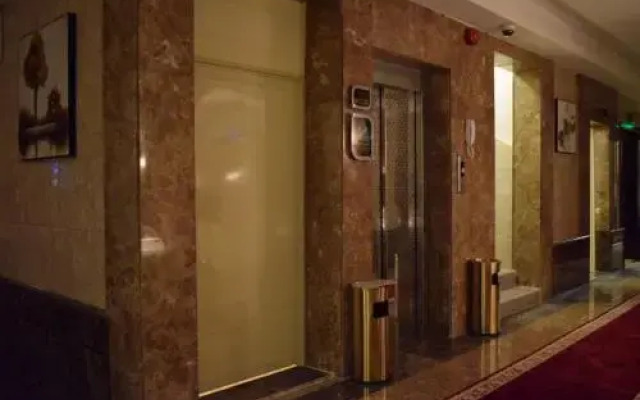 Al Shiraz Suites