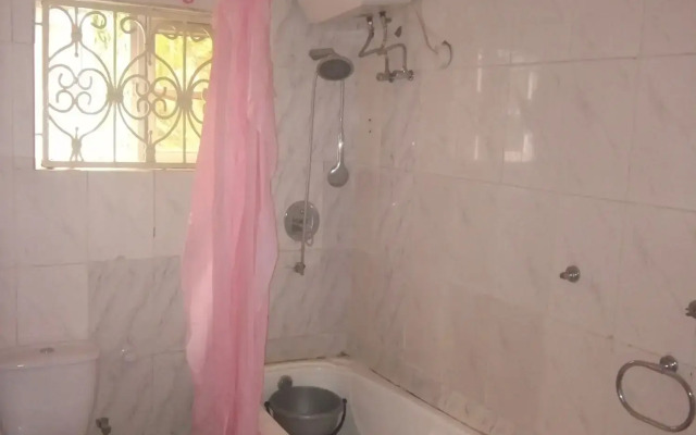 Junbic Apartment and Suites