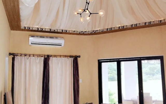 Safari Hotel And Villas