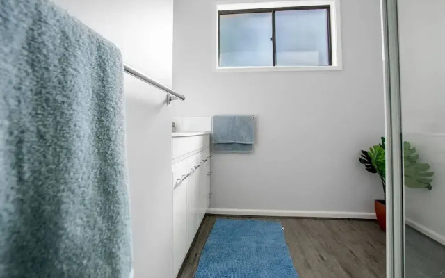 Sweethome2br@highton+parking