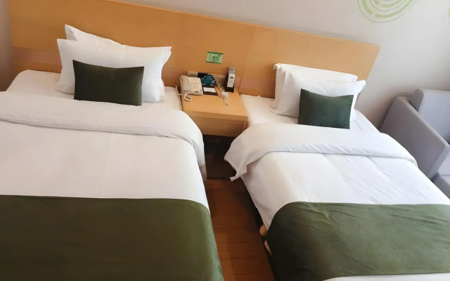 GreenTree Inn Xinyang Gushi County Liaocheng Avenue