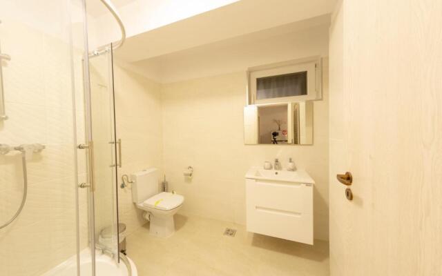 Отель Crema Residence