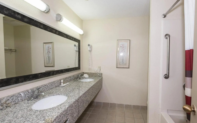 Red Roof Inn Hartford - Vernon