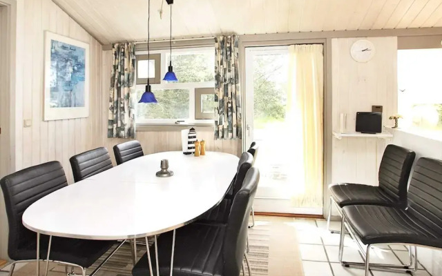 10 Person Holiday Home in Albaek