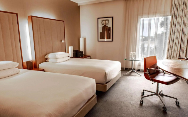 Hilton London Heathrow Airport Terminal 5