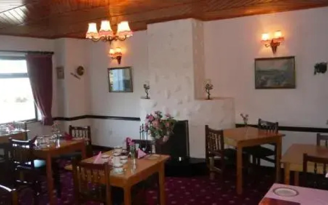 Ard Einne House