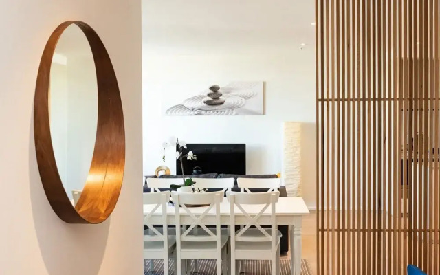 Melbourne Private Apartments - Collins Street Waterfront, Docklands