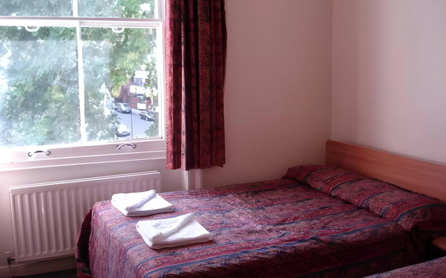 Palace Court Hotel