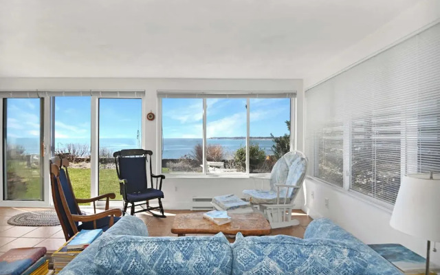 3BR Oceanfront on Nubble Cliffs!