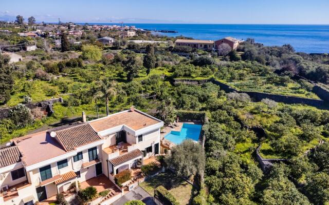 Villa Leone with Pool by Wonderful Italy