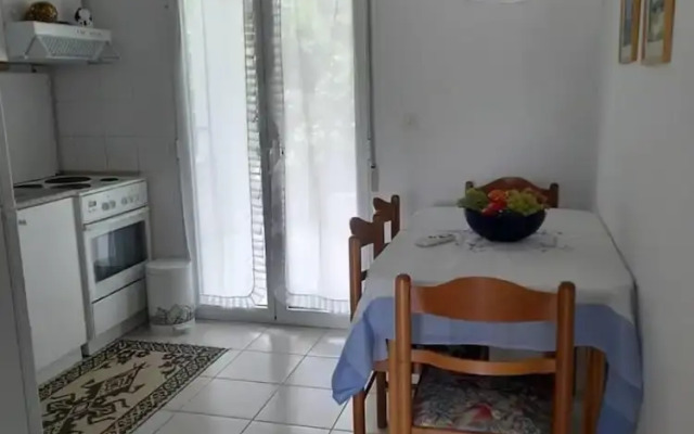 Impeccable 2-bed House in
