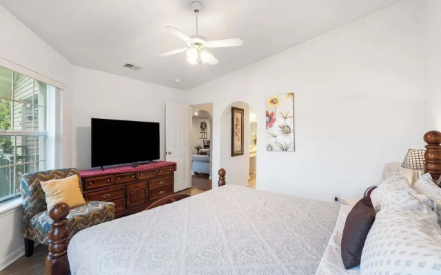 Home on the Golf Range - Holiday Hills Branson - Golf Resort - Outdoor Pools