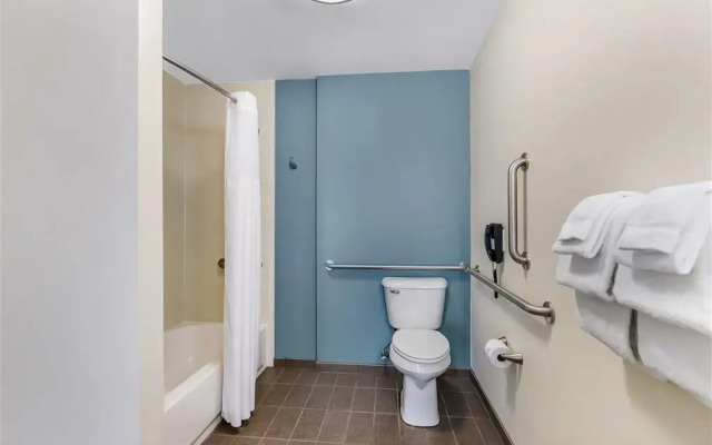 Sleep Inn & Suites Ames near ISU Campus