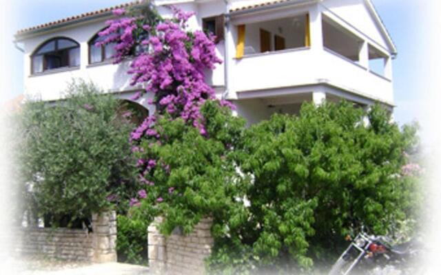 Stunning View 1-bed Apartment in Premantura