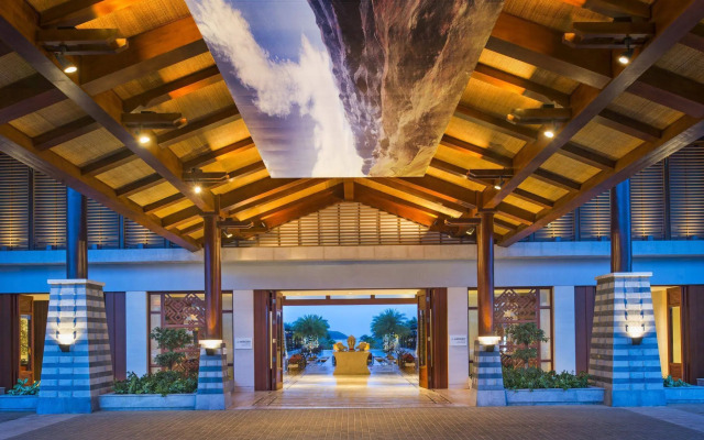 Le Meridien Shimei Bay Beach Resort & Spa