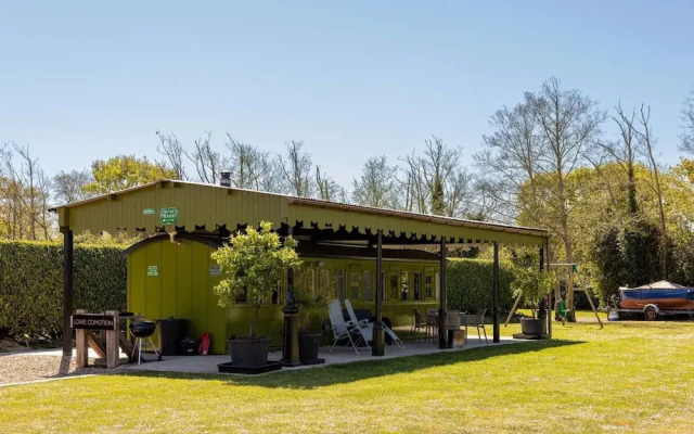 Unique Comfy Remodelled Railway Carriage