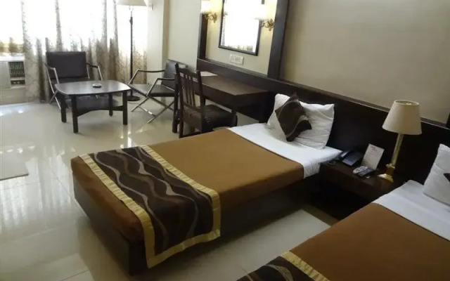 Avion Hotel
