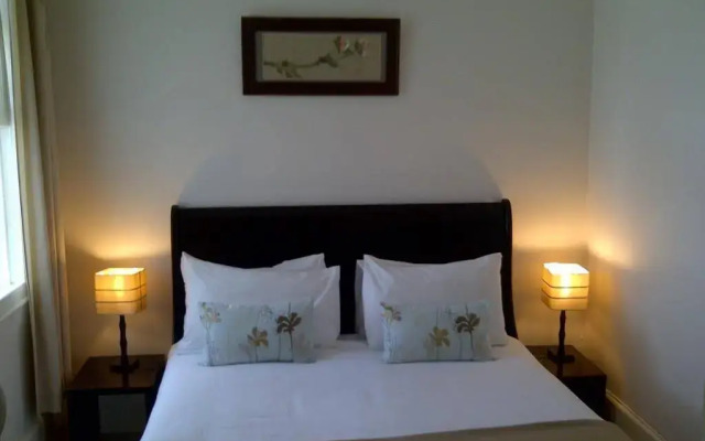 Loader Street Cottage