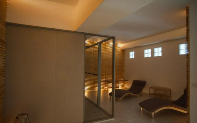 Luna Minoica Suites and Apartments