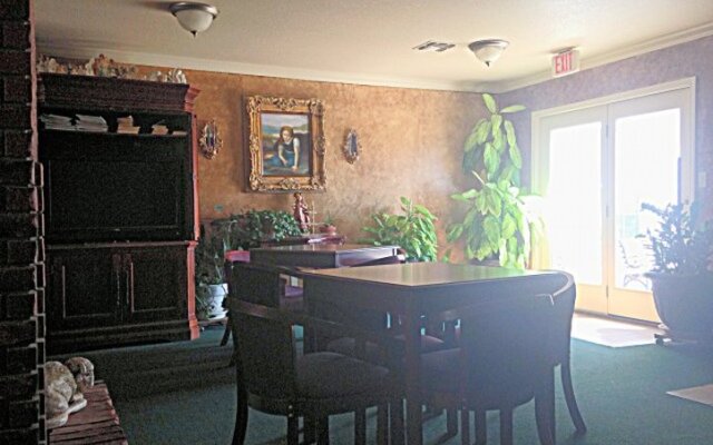 Candlelight Inn & Suites Hwy 69 near McAlester