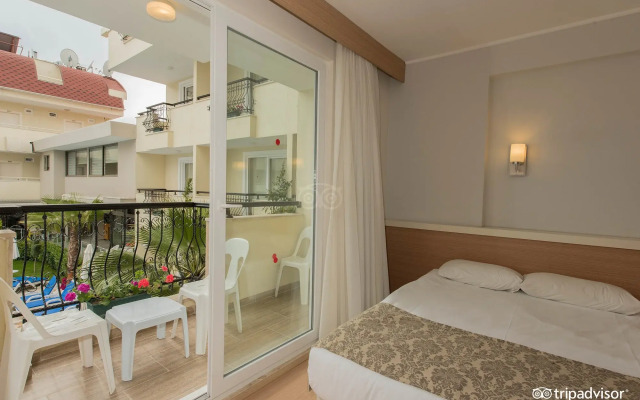 Sun City Apartments & Hotel