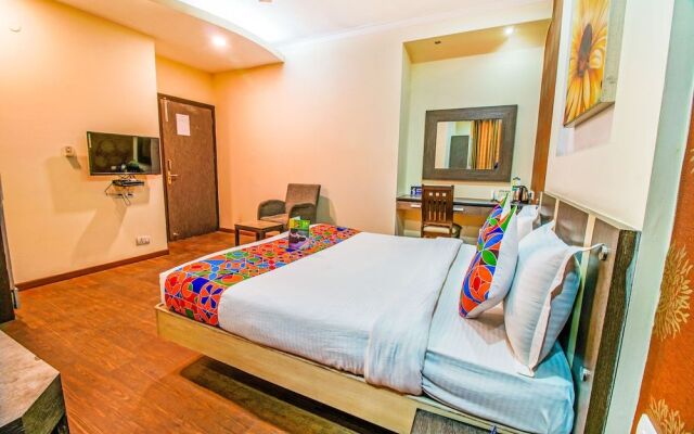 Fabhotel The Residency