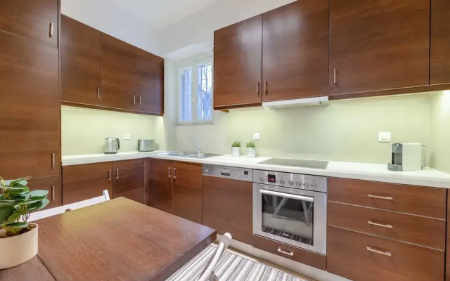 Panoramic 1BR Apt near Kallimarmaro