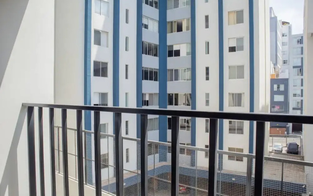 w Wonderful 1BR w Balcony in Miraflores