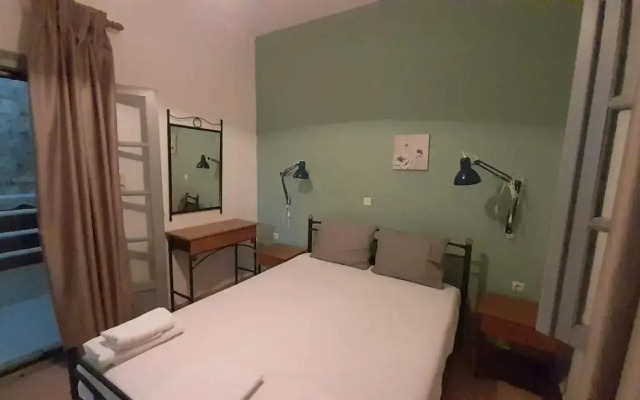 Parthenia Apartments