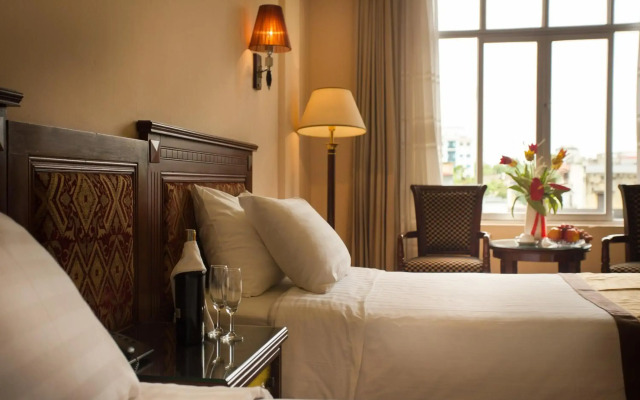 TQT Hotel