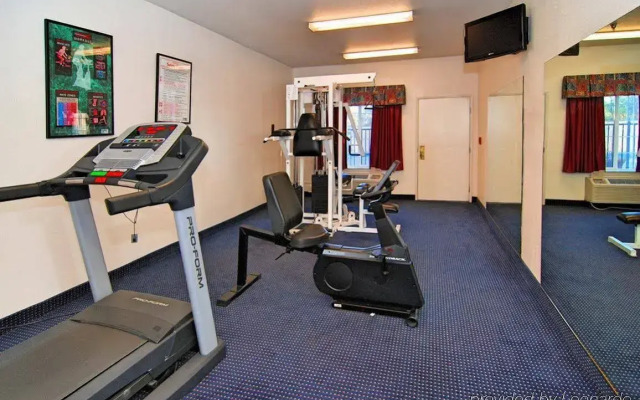 Quality Inn & Suites Fresno Northwest