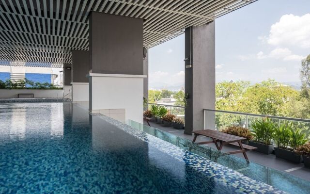 Oyo Home 790 Premium 2Br Vue Residences