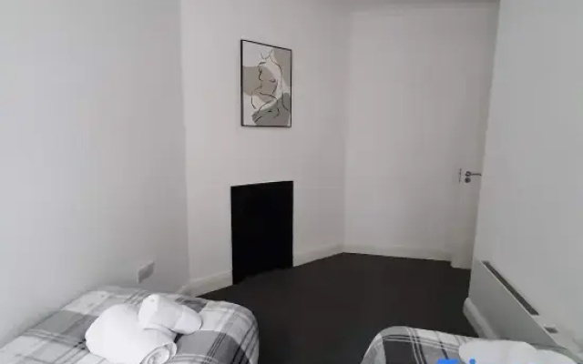Unique 2 Bedroom Flat in the Heart of Reading!