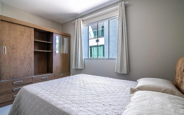 052 - Ótimo Custo Benefício na praia de Bombas