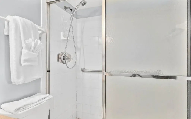 Unit 8216 - Ocean Racquet Club