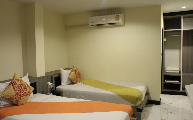 Samsensam Place Hotel