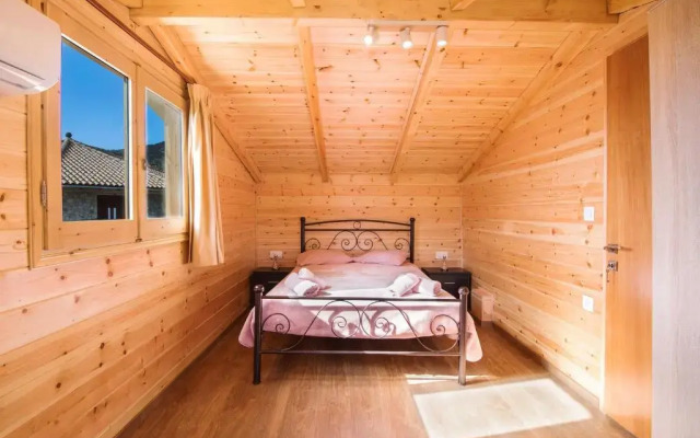 Romantic Tree House