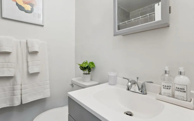 Philadelphia Vacation Rental Near Public Transit!