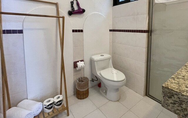 Flamingo Plus by Andiani Travel