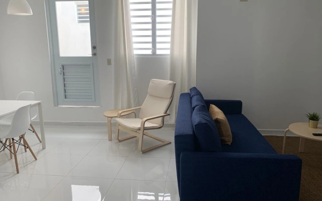 Arecibo Hotel 2104
