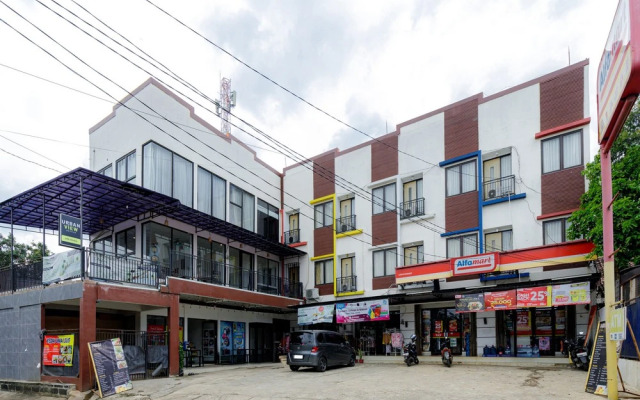 Urbanview SRB Near Mall Ciputra Cibubur